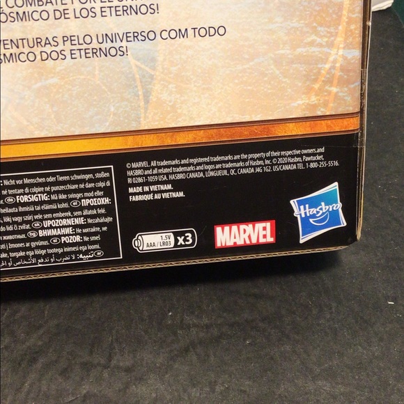 NIB Marvel Eternals Cosmic FX Gauntlet - Picture 4 of 5